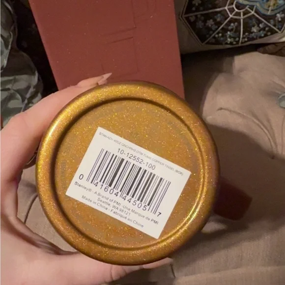 NWT Limited Edition Stanley Copper Tinsel 40oz Quencher - Picture 6 of 7